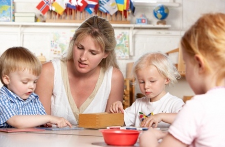 Hogyan kedveltessük meg magunkat az óvónőkkel?