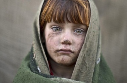 Gyerekek gyerekkor nélkül