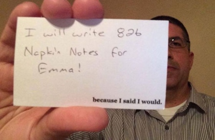 Szalvétákon üzen egy haldokló apa lányának