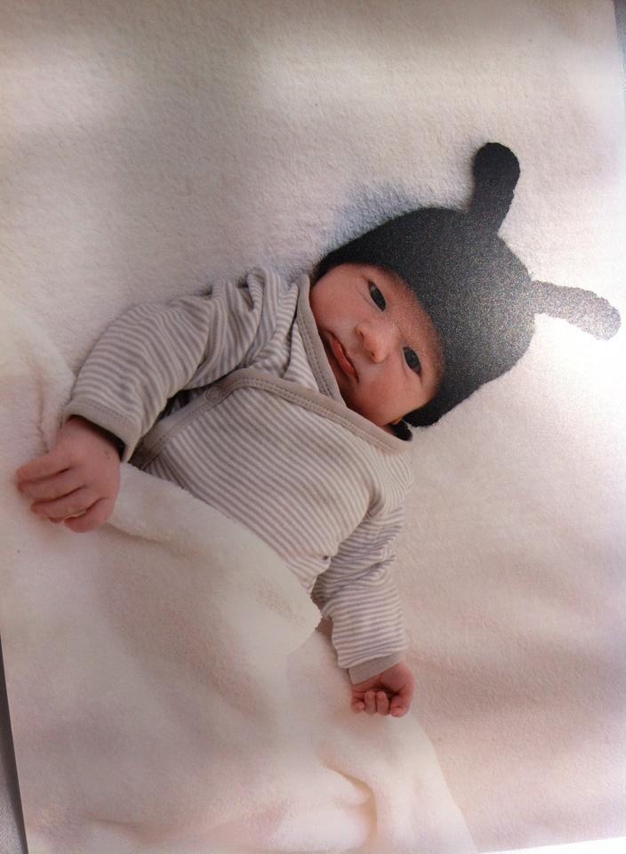 Dominik még a korházban fotózták