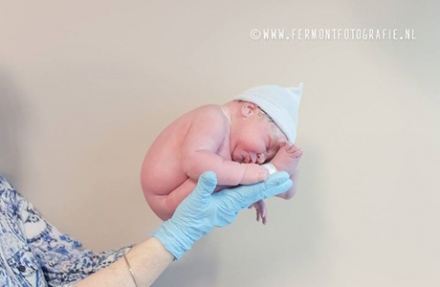 Hogy a frászba fért el odabenn az a gyerek?