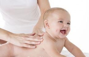 Csecsemõ bõrápolása 