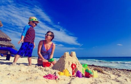 Strandolási kisokos: pancsolás, bőrvédelem, napvédelem