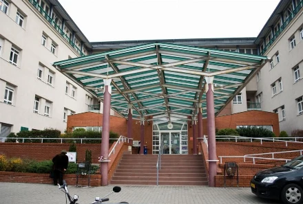 Három szülés a Szent Imre Kórházban