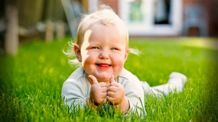 Őrült és hagyományos babanevek