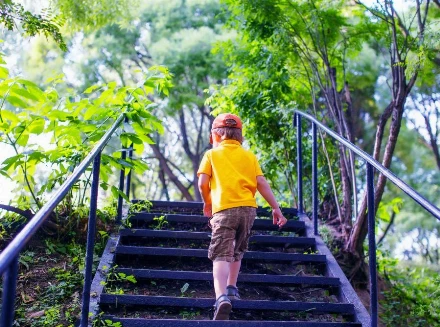 Vágó Piros: Anya, engedj el!