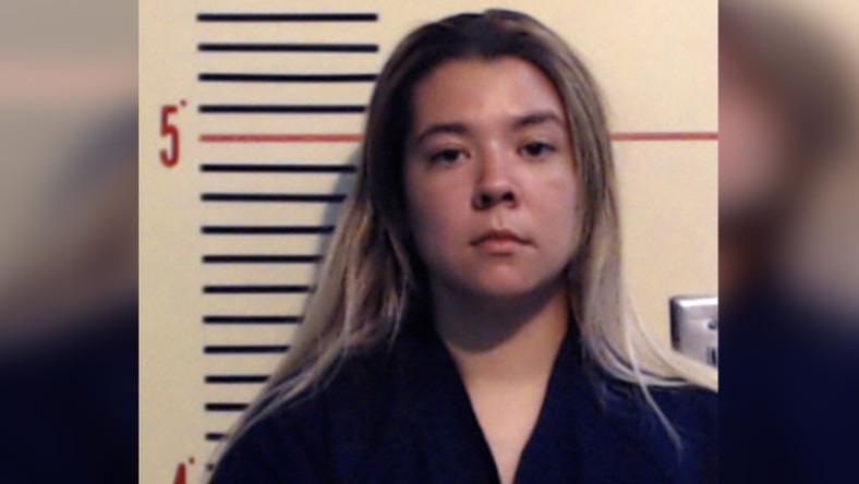 Egy texasi anya kétéves lányát és egyéves fiát a tűző napon álló autójában hagyta. Ezzel akarta őket megbüntetni. Ám leckéztetése az életükbe került.