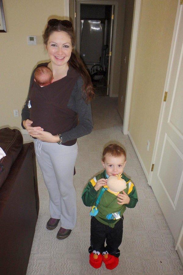 10 tündéri kép, ami azt bizonyítja, hogy a kisfiúk igenis babázhatnak!