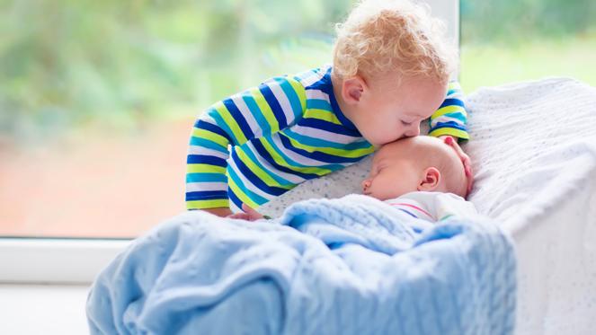 Mennyi az ideális korkülönbség testvérek között?