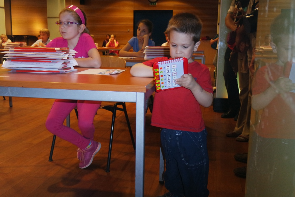 Országos döntőjéhez érkezett a LÜK-bajnokság Páratlan országos tanulmányi verseny: a Logika, Ügyesség, Kitartás bajnoksága