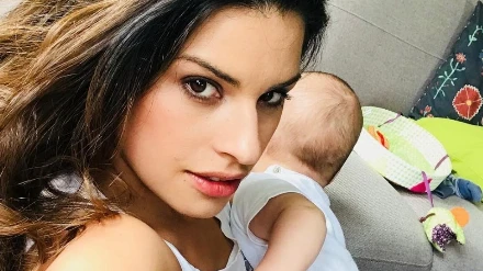 Imádják Czippán Anettet, aki megmutatta, hogyan lehet kisbabával együtt házat takarítani