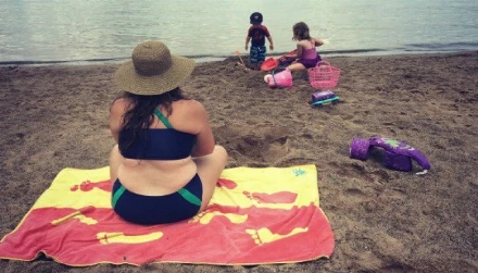 Anyák: fürdőruhára fel!