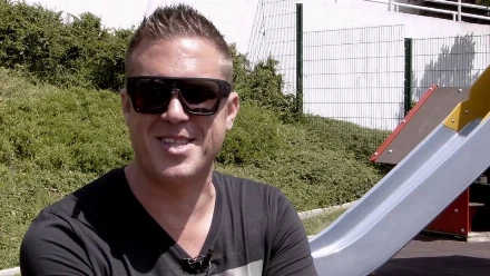 Kasza Tibi újabb cuki képet osztott meg: kislányával közösen tévéztek