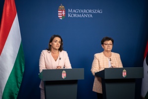 Novák Katalin bejelentései: ez lesz a családtámogatásokkal a járvány miatt