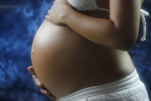Előzzük meg a terhességnél kialakuló striákat, mert később eltüntetni nem lehet!