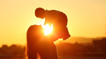 Egy anya vallomása: “Úgy nevelem a fiaimat, hogy felnőtt korukban jobban szeressék a párjukat, mint engem!”