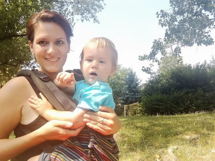 Babamasszázs másképp: szoptatva, ölben, ülve vagy akár hordozva?