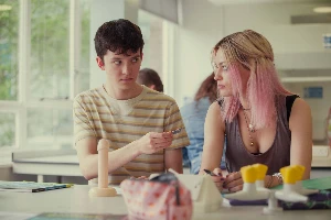 Sorozatok, amik biztosan jókedvre derítenek karantén idején is