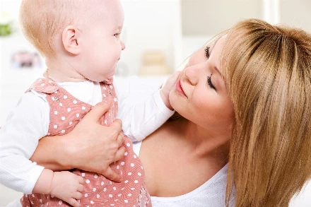 13 jel, hogy a kisbabád nagyon szeret téged