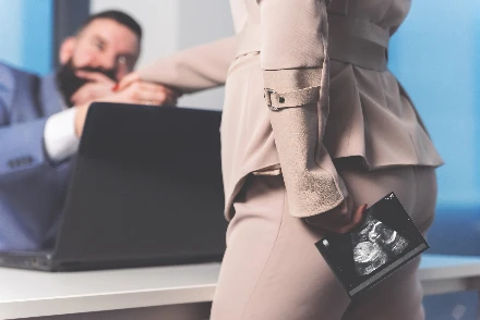 Dolgozzunk vagy szüljünk? A modern kori nő karrierista.