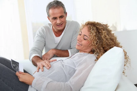 Szülés 40 felett - esélyek, kockázatok, lehetőségek -