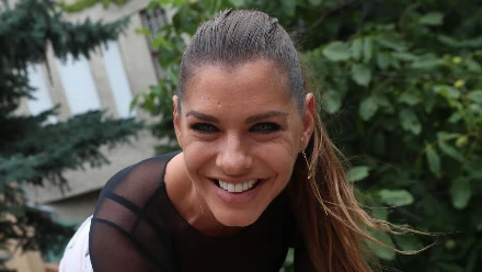 Dér Heni ismét babát vár