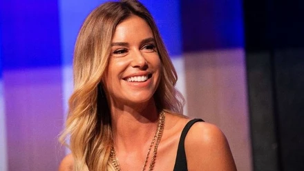 Dukai Regina megmutatta gömbölyödő pocakját