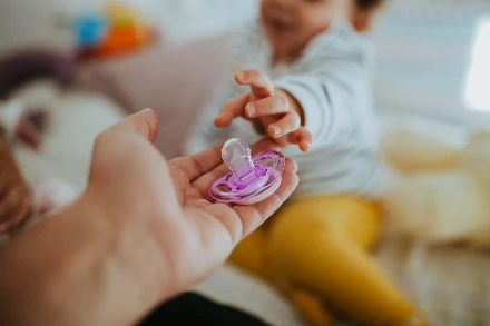 A gyerek lelke nehezebben javítható, mint a fogai! – egy pedagógus anyuka a cumi elvételéről