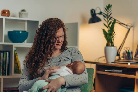 Elég volt! Minden anya máshogy szoptat és ez TELJESEN OKÉ!