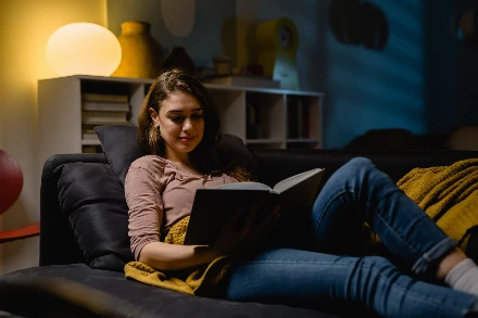 Az anyák olyan olvasottak! De mégis mikor van idejük olvasni gyerek mellett?