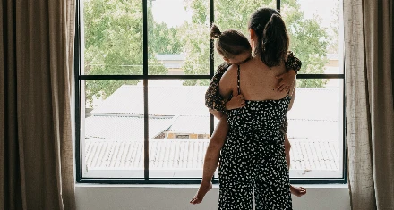 Vakáció, skarlát, fosós-hányós, kéz-láb-száj - avagy bakker, a gyerekbetegségek miért nem mennek szabadságra?