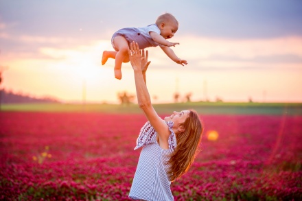 Júliusi horoszkóp: ez a hónap az új perspektíváké, a belső átalakulásé és a sorsfordító tetteké