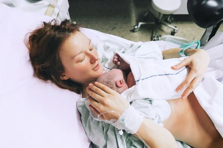 Szülés után 12 órával mutatta meg a testét az édesanya - mindenkit levett a lábáról