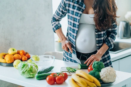 Milyen táplálékkiegészítőket szabad vagy éppen tiltott szedni terhesség alatt? (x)