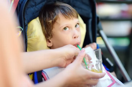 Neki nem tudok beszaladni a boltba egy kifliért, ha éhes...