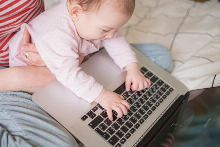 5 tipp, hogy a baba mellett is sikeres legyen a vállalkozásunk (X)