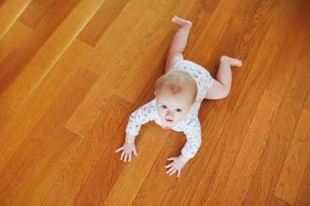 Mozgástanulás: így segíthetjük a babánk fejlődését – a manuálterapeuta tanácsai