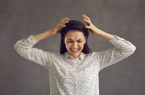 A stressz nem csak a lelkedet terheli – komoly testi tüneteket is okozhat