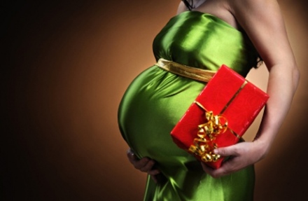 Karácsonyi ajándéktippek kismamáknak