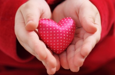 Hol laknak az angyalaink?