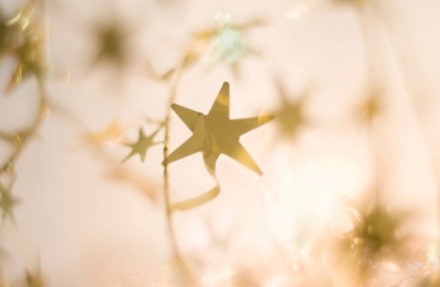 5 karácsonyi girland, amit a gyerekkel is elkészíthetsz!