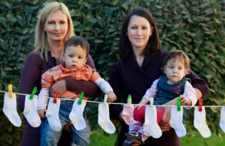 Ecc-pecc-kimehetsz: Koraszülöttek Világnapja az 56-osok terén!