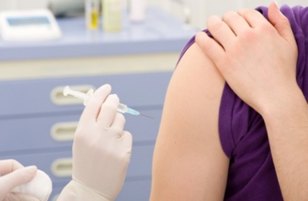 Ködpiszkáló - Adassuk-e be a méreginjekciót a gyermekeinknek?